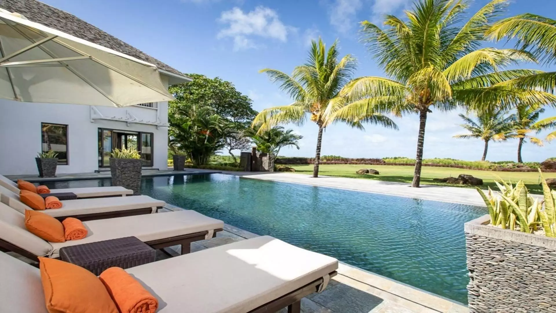 Villa Breeze – Anahita