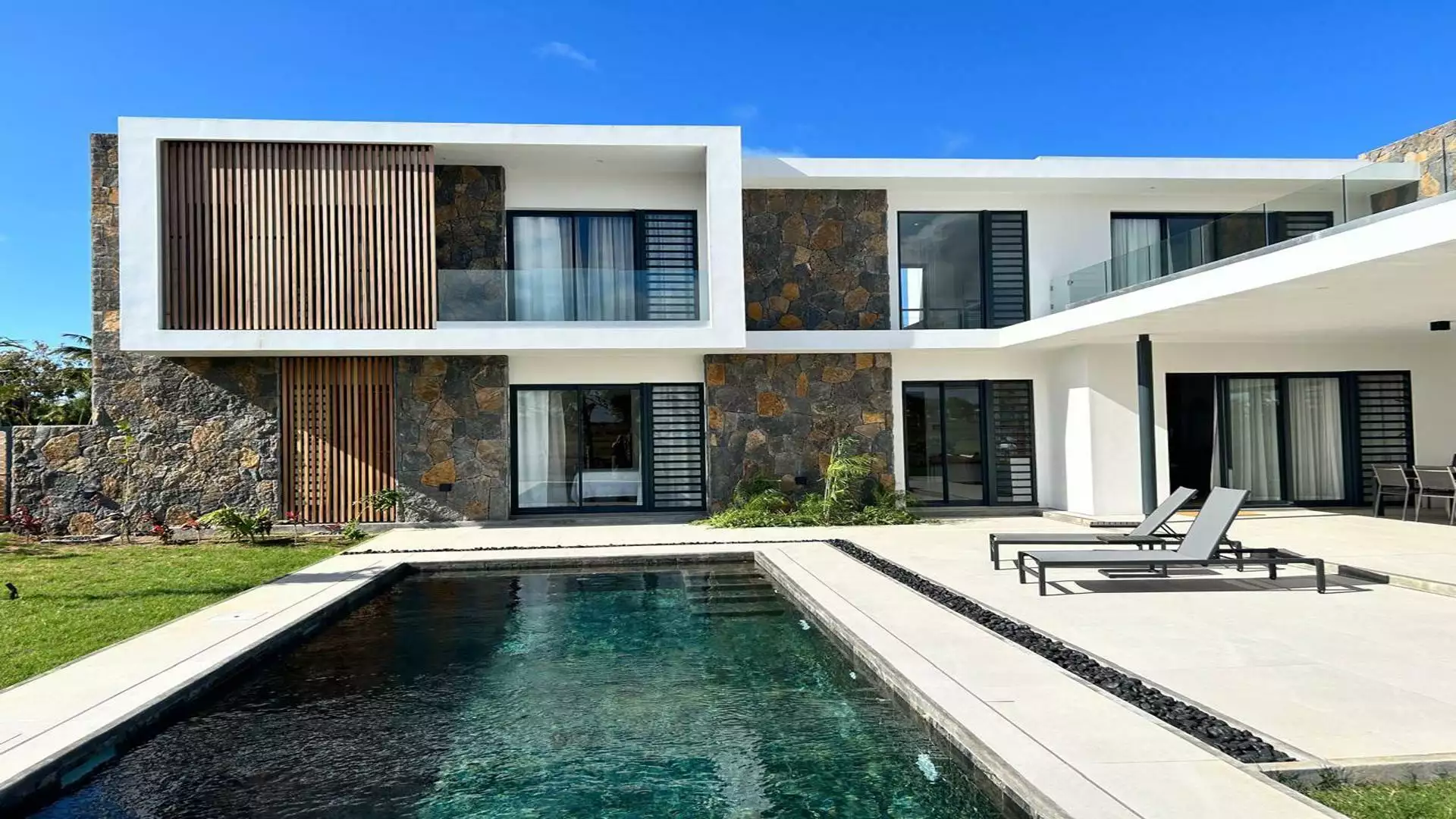 Paradise Living